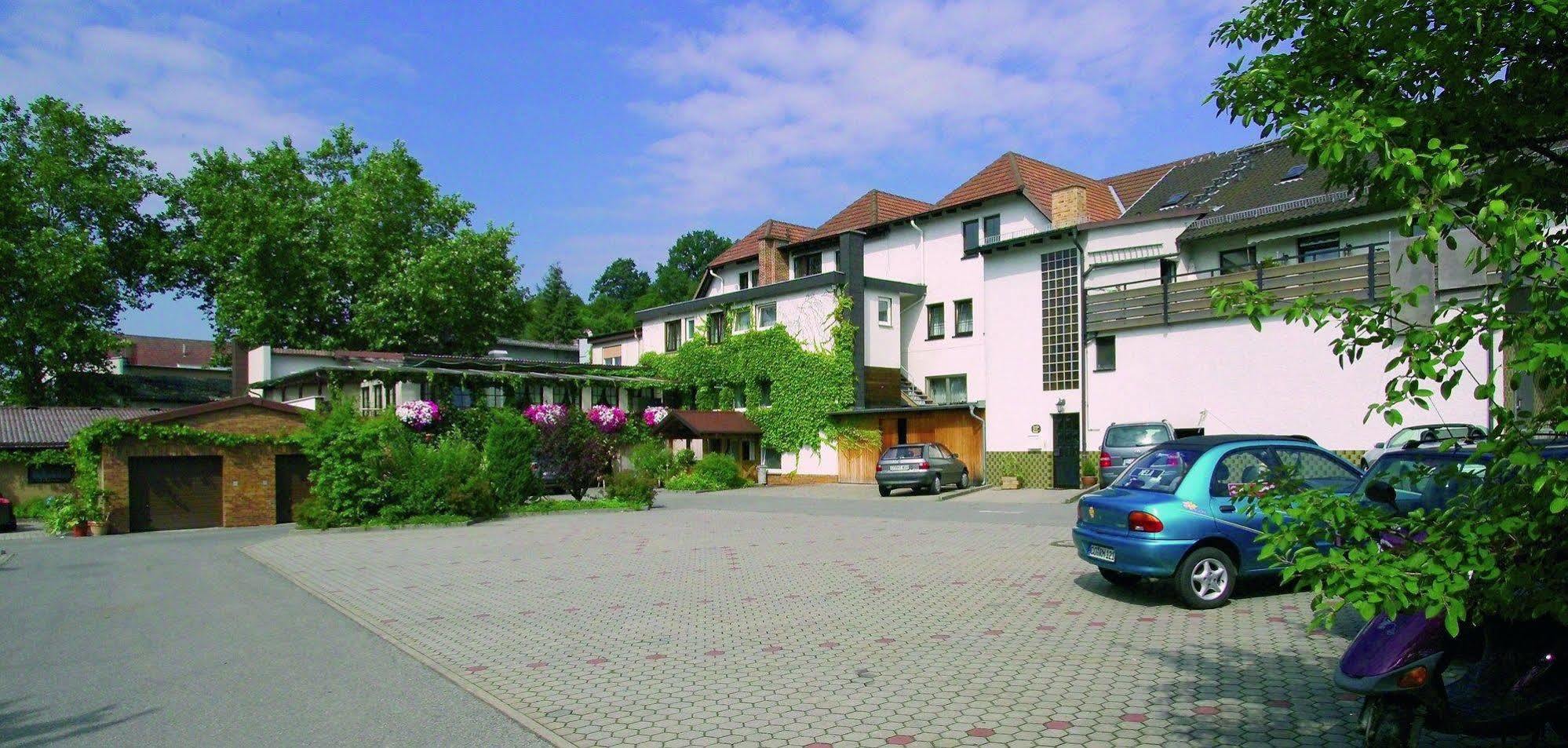 Landgasthof Goldene Rose Grub am Forst Exterior foto